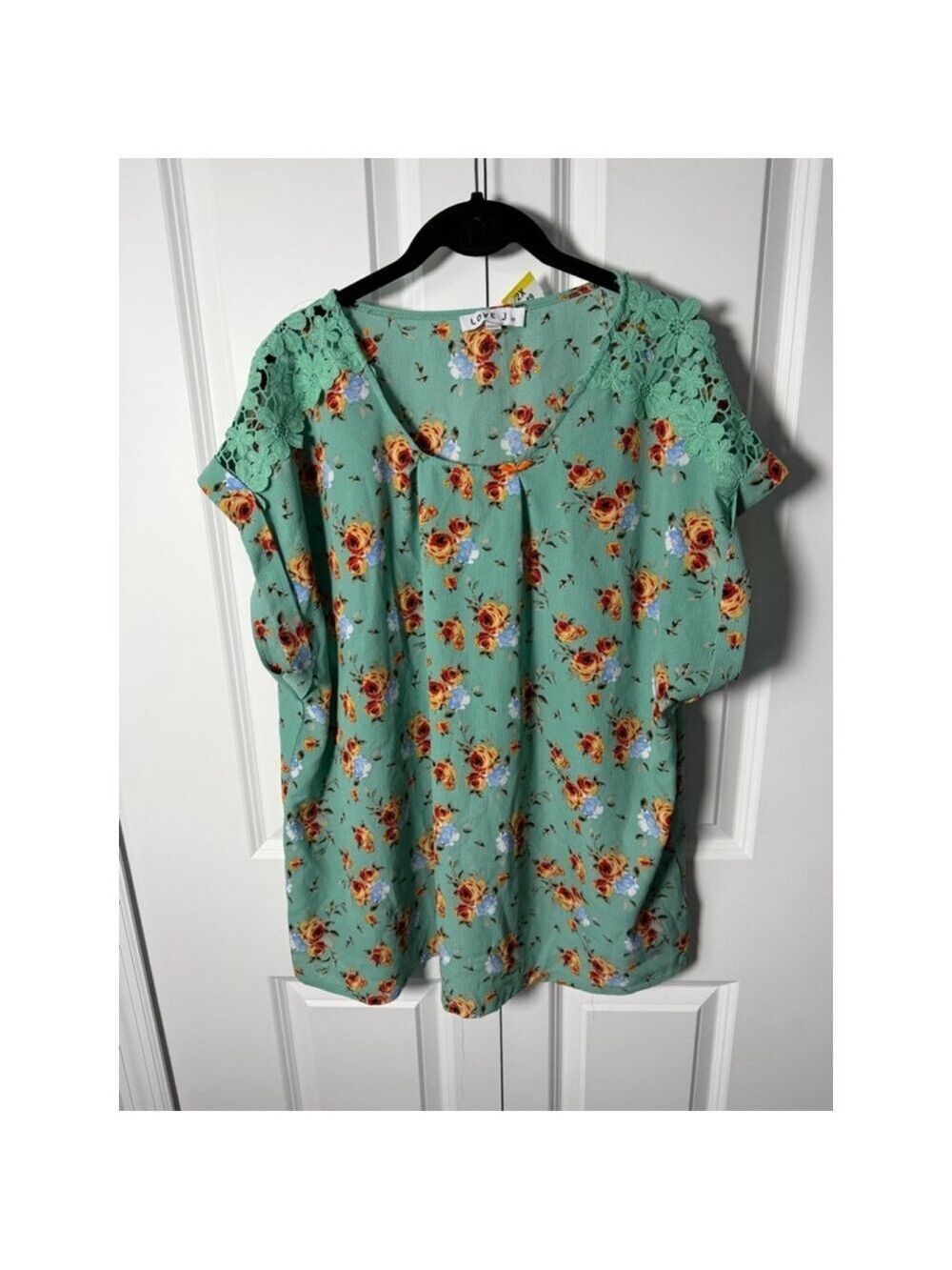 LOVE J Green Floral Blouse with Crochet Sleeves 2X